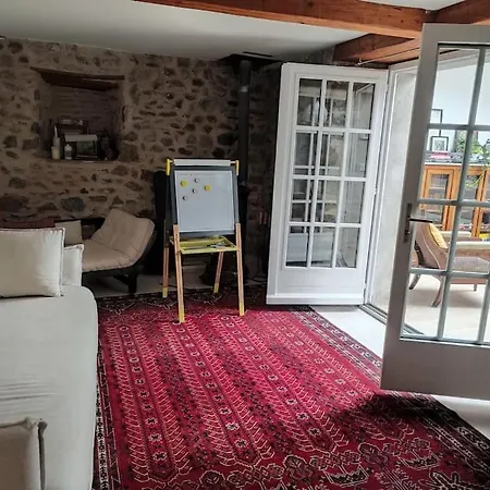 Maison De Village
